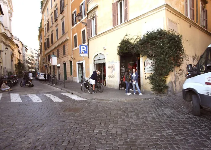 Floor In Campo De Fiori Apartment Rom
