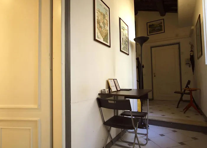 Apartment Floor In Campo De Fiori Rom